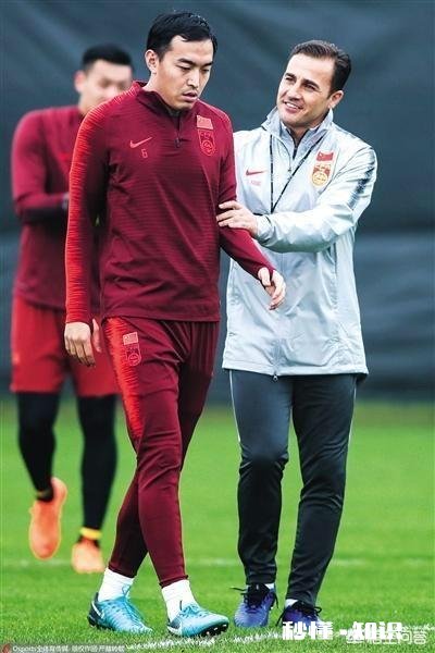 国足集训队名单姗姗来迟，前锋“大变脸”，能赢泰国吗