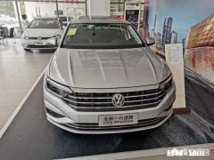 速派2018款TSI280DSG舒适款与速腾2019款TSIGSD舒适款怎么选