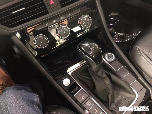 速派2018款TSI280DSG舒适款与速腾2019款TSIGSD舒适款怎么选