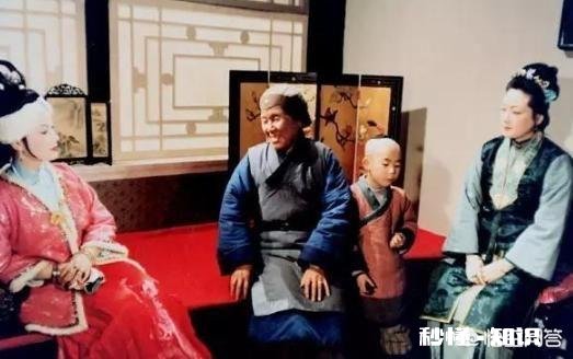 贫婆子刘姥姥进荣国府遇到的最大困难是什么