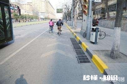 今天收到违停信息，想问问老司机们，开车时怎么知道该路段能不能停车