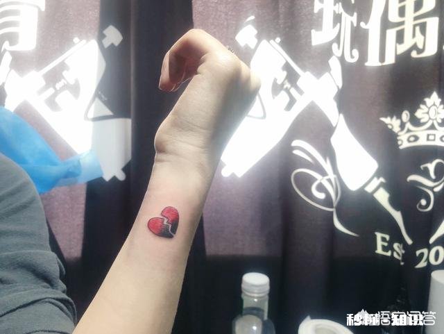 37岁学纹身晚吗