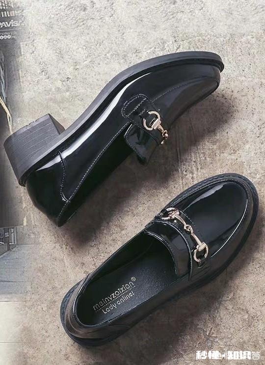 黑色的哈伦裤要怎么搭配