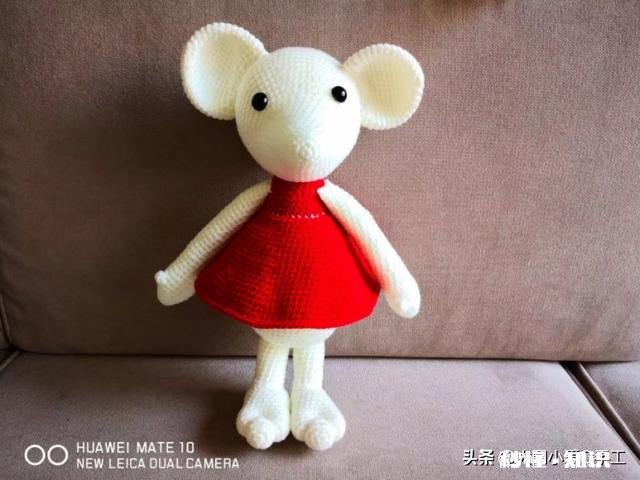 爱好手工，尤其是钩编，保存了超多钩编美图，想看的举手