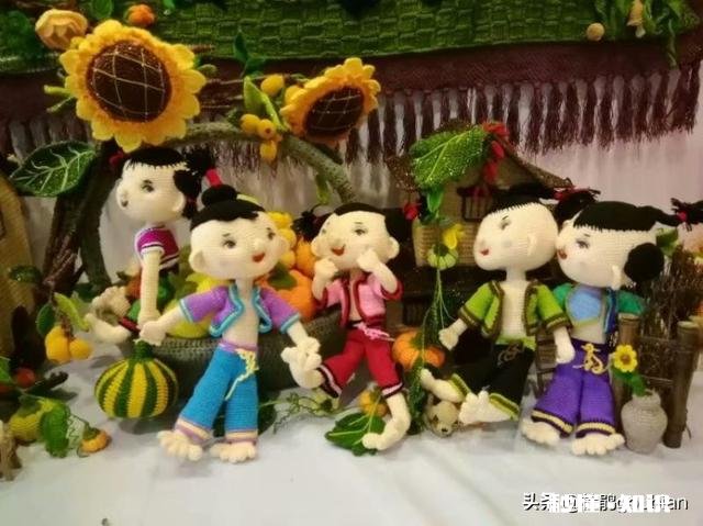 爱好手工，尤其是钩编，保存了超多钩编美图，想看的举手