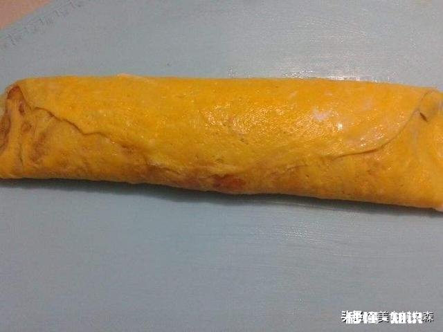 扣碗上面的蛋皮是怎么做的