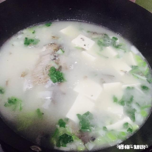 炖鱼需要炒糖色吗