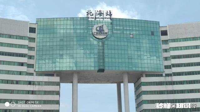 请问:城管可以上路对正常行驶的车辆拦截甚至追赶拦截吗