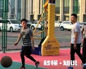 新手怎么在野球场和大家玩的开心