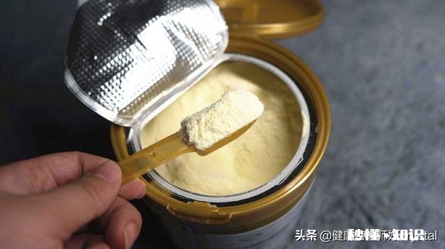 给刚出生的宝宝冲奶粉,有什么需要注意的吗