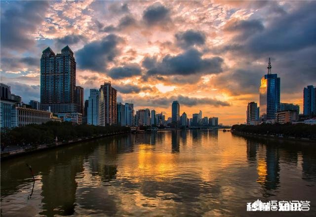 广州将迎全年最晚日落, 你怎么看