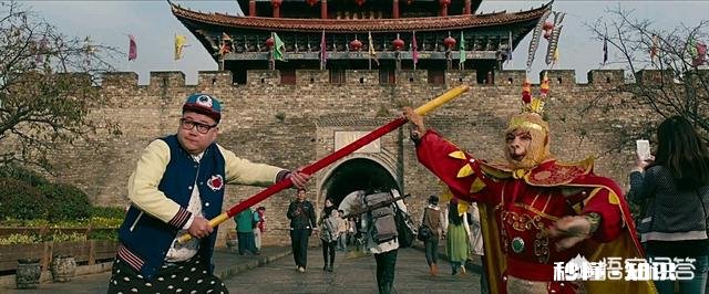 为什么很多人到了昆明，都要去《李米的猜想》里周迅站着独白的天桥看一看