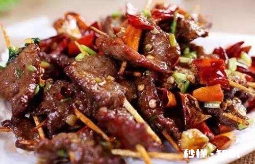 厨师在腌制肉类时尝味道，会感染寄生虫吗