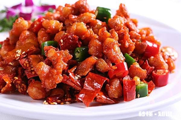 厨师在腌制肉类时尝味道，会感染寄生虫吗