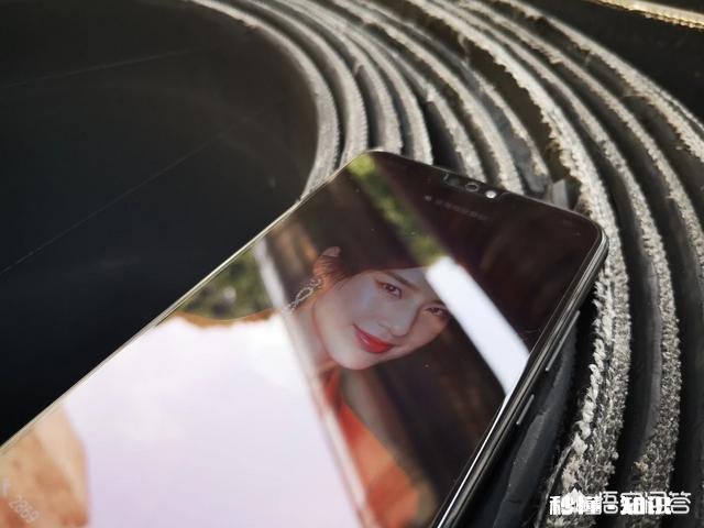 荣耀8X限时降价100，1299元是不是目前性价比最高的千元机