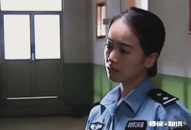 请问《天道》电视剧里为什么要以一个已故的人来解说叙述