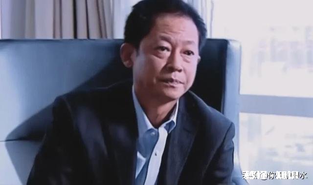 请问《天道》电视剧里为什么要以一个已故的人来解说叙述