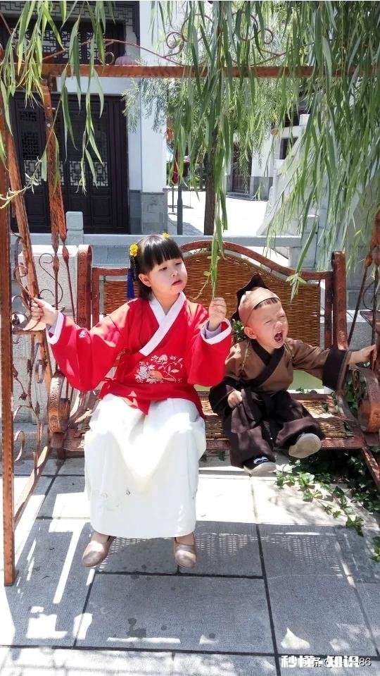 你怎么看待大学生坚持在校穿汉服