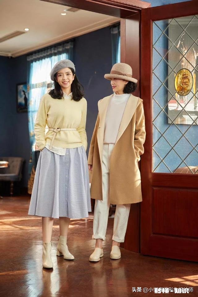 偏好素色衣服如何搭配出气质