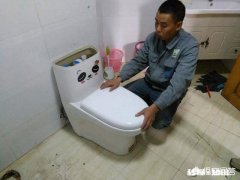 一楼刚装修好还没入住的房子卫生间频繁堵塞怎么回事