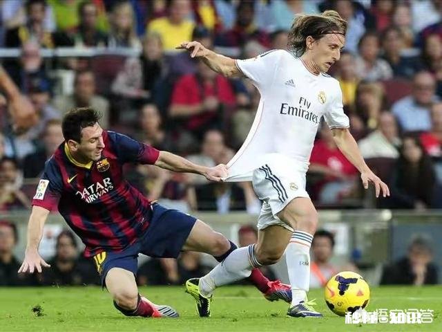 冷嘲热讽！莫德里奇狠拽梅西球衣，巴萨官推发文：想要梅西球衣直接购买哦，你怎么看