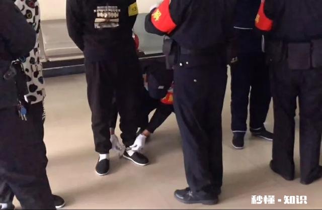 死刑犯在被执行死刑时，会不会出现情绪失控甚至反抗的现象