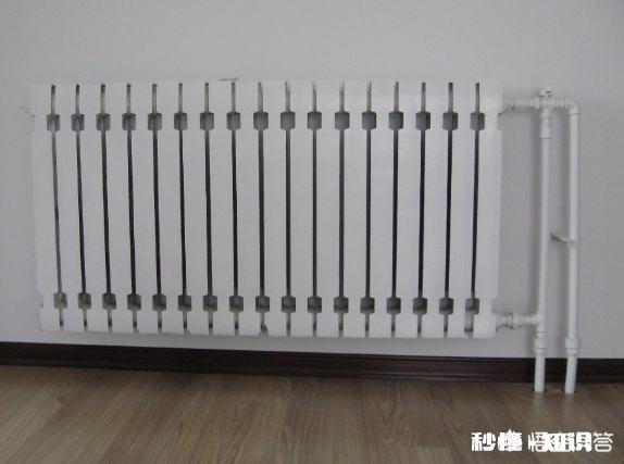 家里装暖气片，管道到底要不要用扣槽包起来