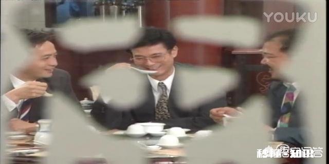 如何评价郑少秋唱的《笑看风云》