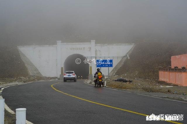 我是长春的，请问从长春可以开轿车去新疆自驾游吗