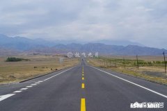 我是长春的，请问从长春可以开轿车去新疆自驾游吗