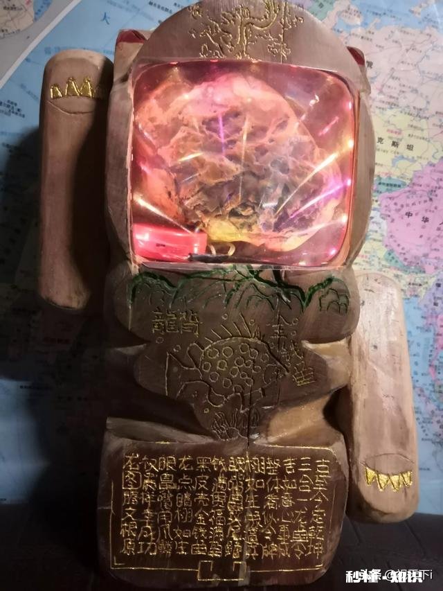 制作了一尊机器猫奇石底座，请大家看看感觉如何呢谢谢您的评论