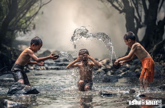拍摄儿童时使用单点对焦还是连续自动对焦比较好