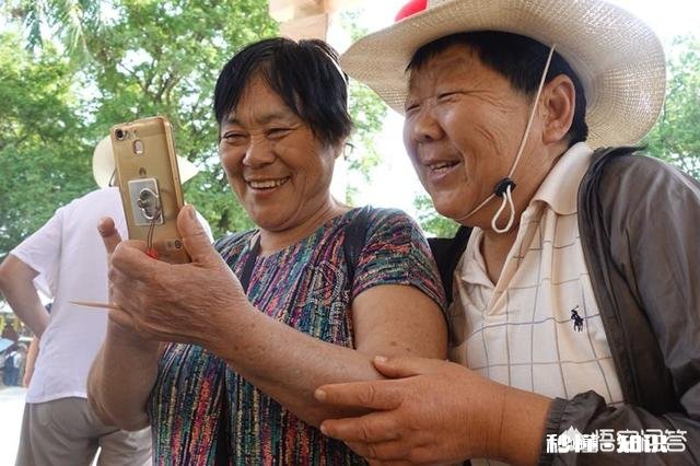 怎么用摄影作品,表现出开心的心情