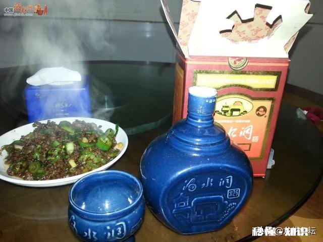 在农村吃饭酒桌上发现一老古董,请大家鉴赏,你知道它是什么时间干什么用的吗