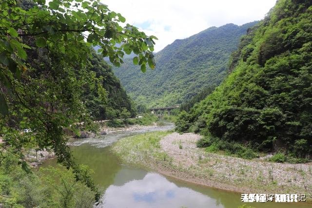 说说各位户外旅行都带着什么样的桌子和凳子或者椅子