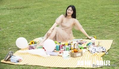 说说各位户外旅行都带着什么样的桌子和凳子或者椅子