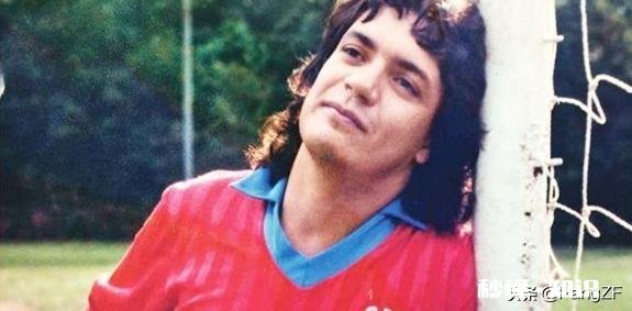 足球界有没有谁很有名，但是整个职业生涯没有进球的