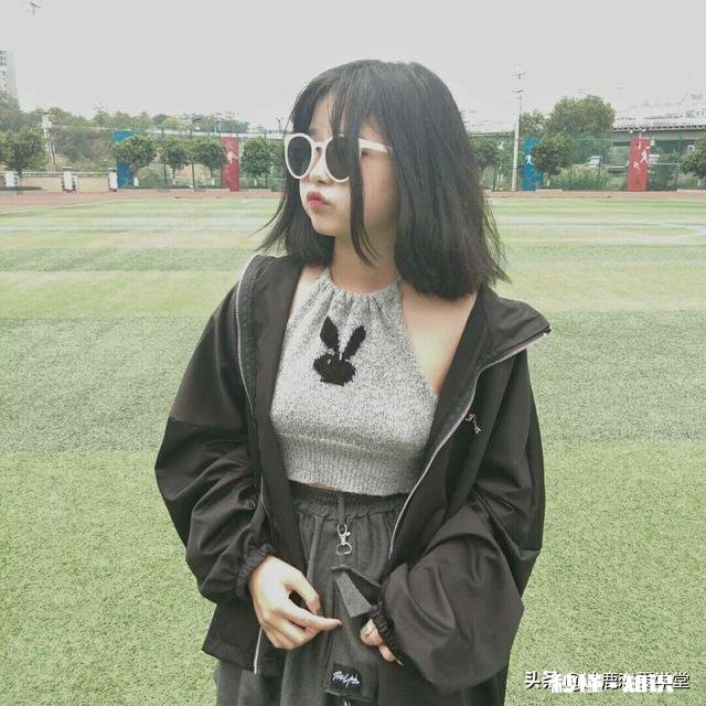 喜欢我父母朋友的女儿,表白失败后被认作哥哥,该怎么继续追