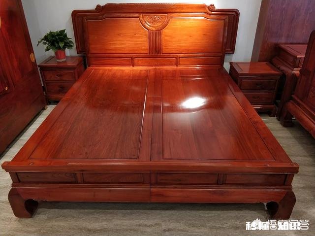 有能让家具退色的蜡吗红木家具颜色太深，能不能打蜡变浅一点