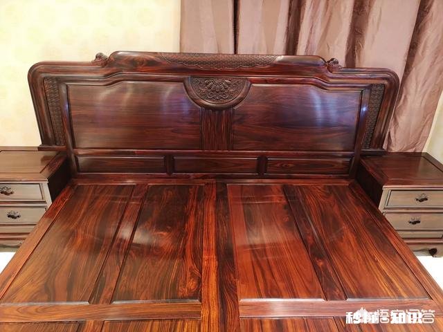 有能让家具退色的蜡吗红木家具颜色太深，能不能打蜡变浅一点