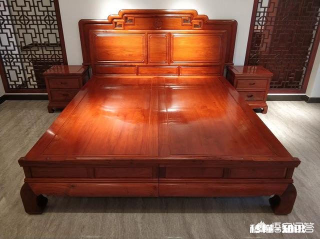 有能让家具退色的蜡吗红木家具颜色太深，能不能打蜡变浅一点