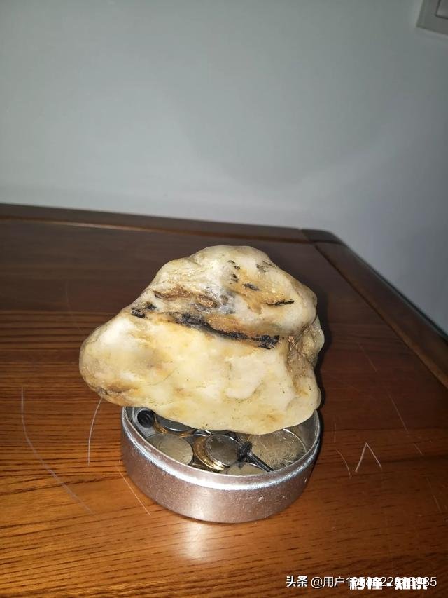 玩石就这么简单，只要自己喜欢，愉悦心情便好，您认为呢