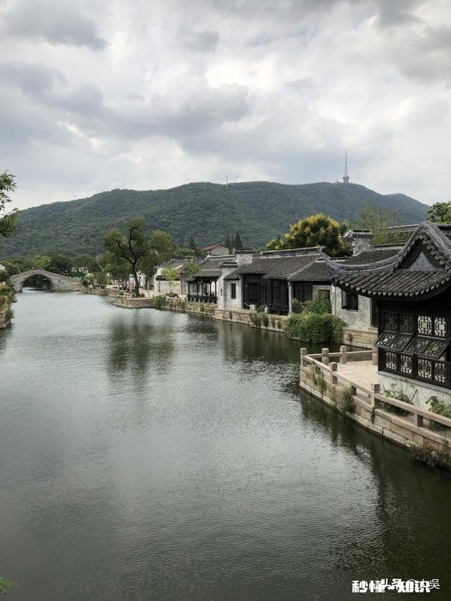 去哪旅游比较好玩呢