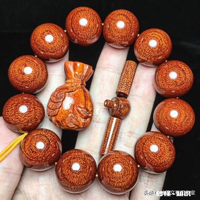 小叶紫檀的顶级材质，到底长什么样