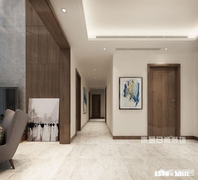 踢脚线颜色跟地板一致好还是跟门框颜色一致好