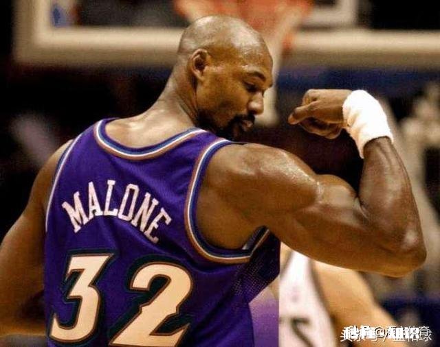 除了奥尼尔之外 NBA历史上，最擅长内线硬凿的顶级内线球员有哪些