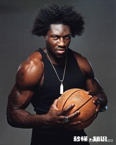 除了奥尼尔之外 NBA历史上，最擅长内线硬凿的顶级内线球员有哪些