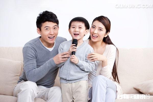 家长学习家庭教育，有哪些好处教育子女只是作用之一