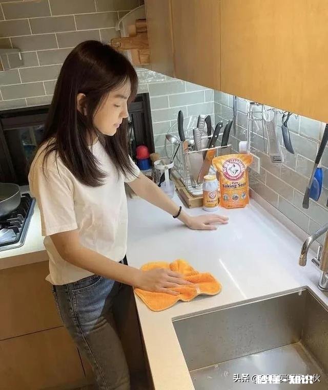 女儿12岁，不爱做家务，答应了最后还是没做，怎么办