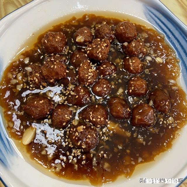 你认为最能体现你家乡特色的景物或者小吃是什么